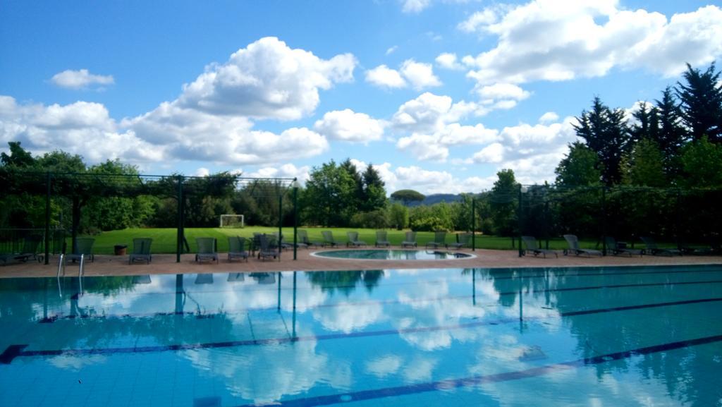 Campastrello Sport Hotel Residence カスタニェート・カルドゥッチ エクステリア 写真